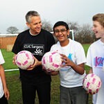 Gary Lineker with children from Carew Manor