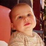 Signs of autism may be spotted in babies between four and six months old, researchers suggest.
