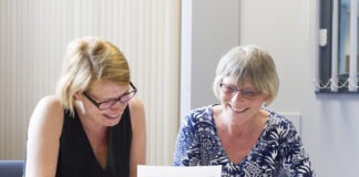 What does a headteacher do?