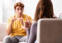New report demands action to address mental health inequalities faced by Deaf community